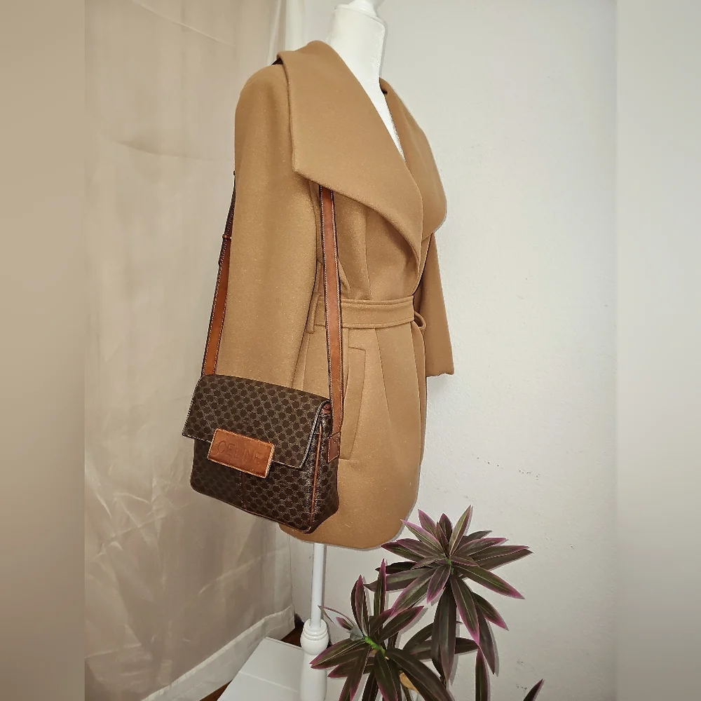 Beautiful Vintage Celine Crossbody Bag - Picture 10 of 16